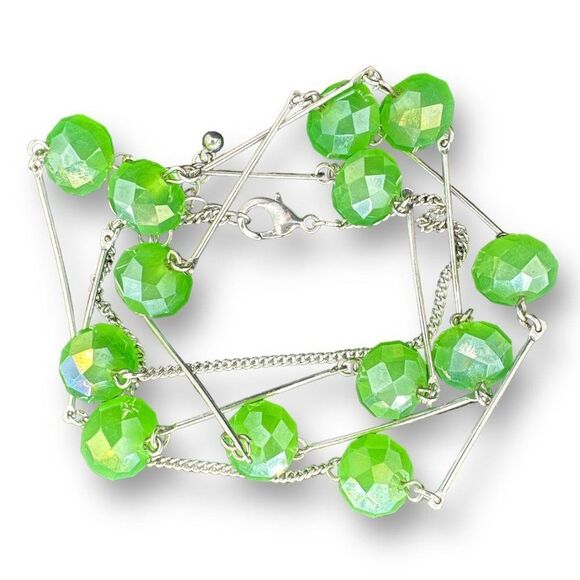Green Glass Iridescent Station Necklace Long Faceted Cut over Silver Plated - Picture 5 of 6